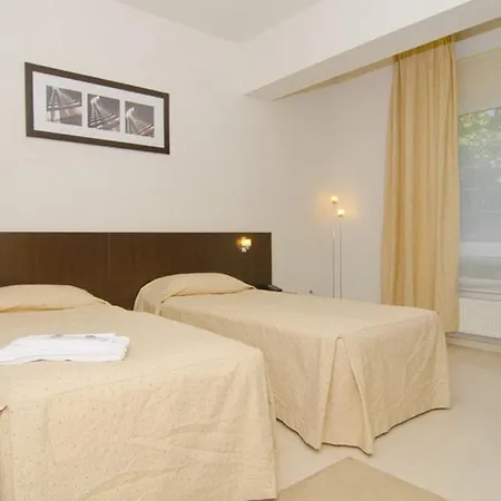 Apartament Hotel City Central